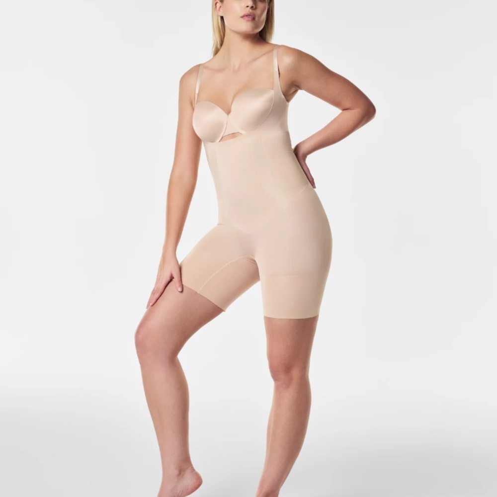 SpanxSculpt OnCore Open Bust Mid Thigh Bodysuit | Soft Nude